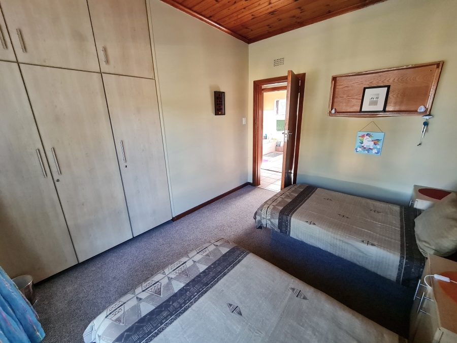 4 Bedroom Property for Sale in C Place Eastern Cape